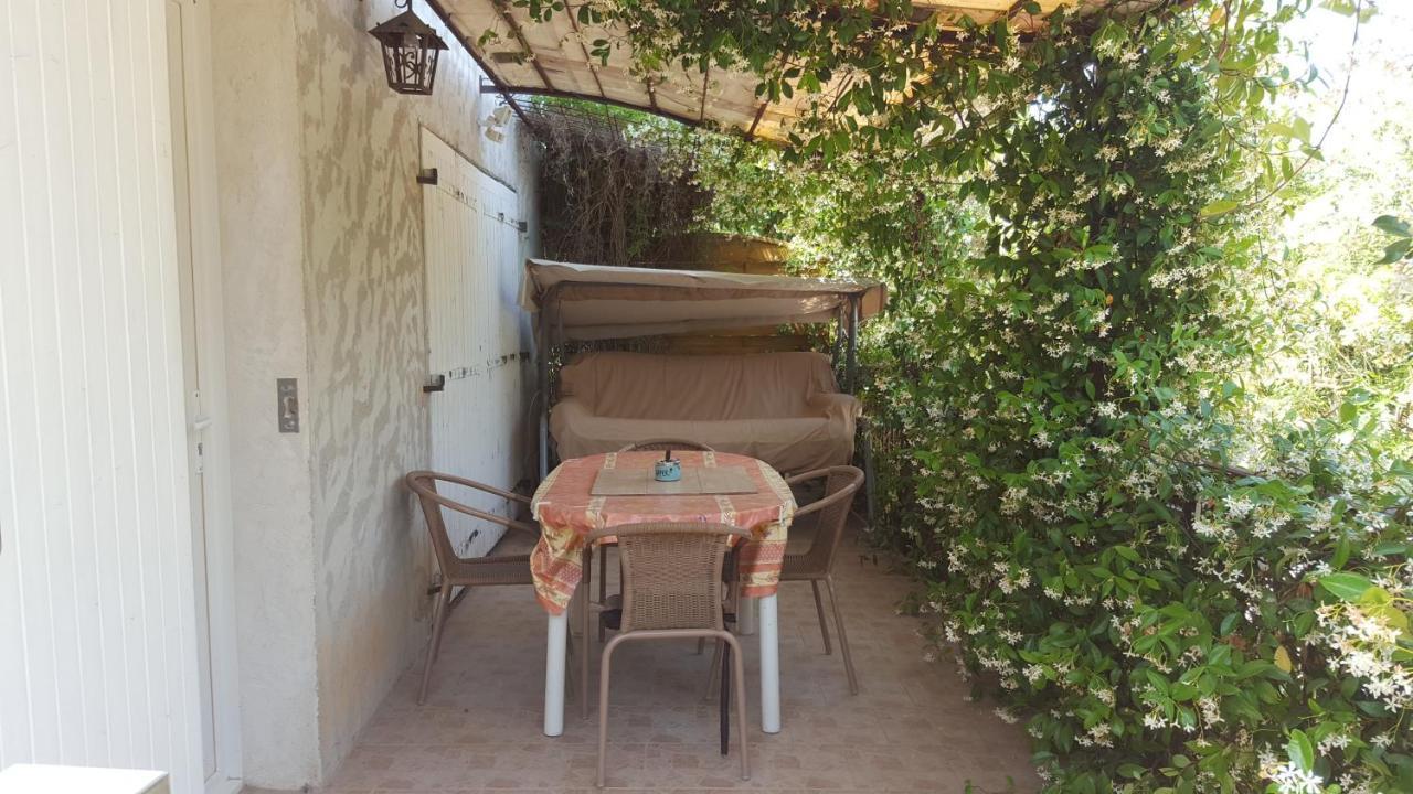 Les Lauriers Βίλα Le Castellet  Εξωτερικό φωτογραφία